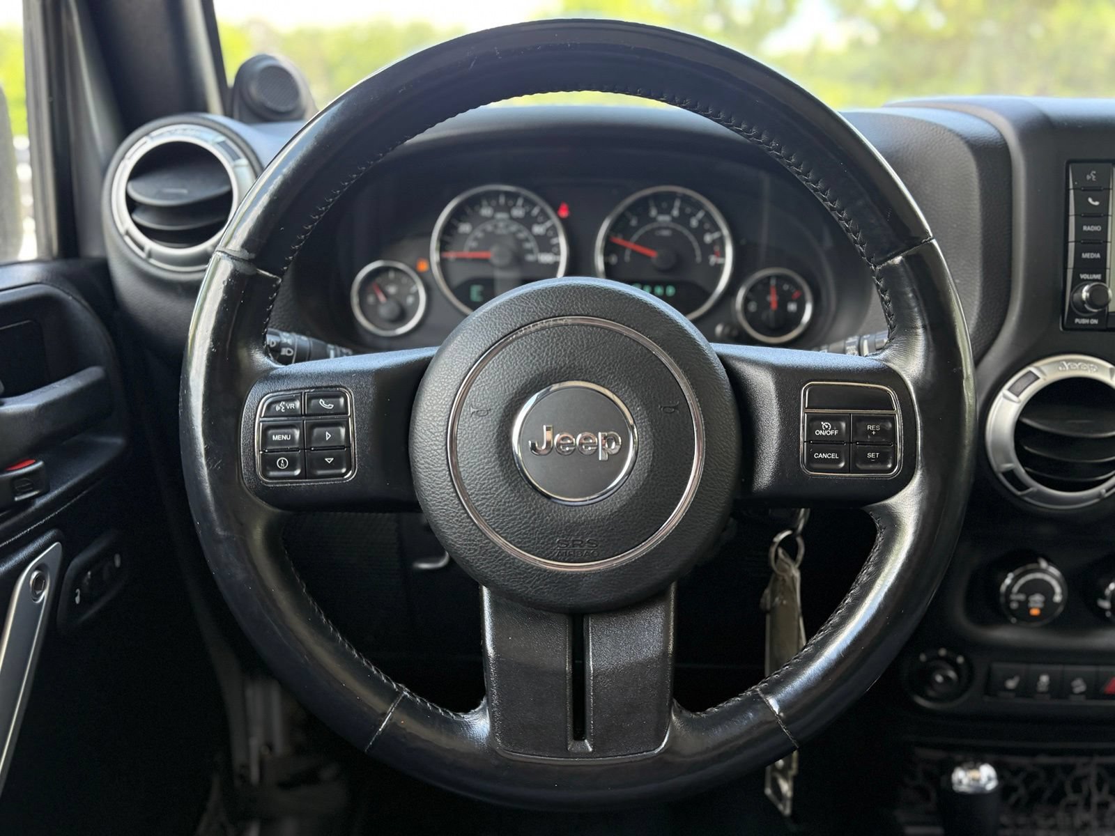 Used 2014 Jeep Wrangler Unlimited Rubicon w/ Dual Top Group AWD/4WD image 25