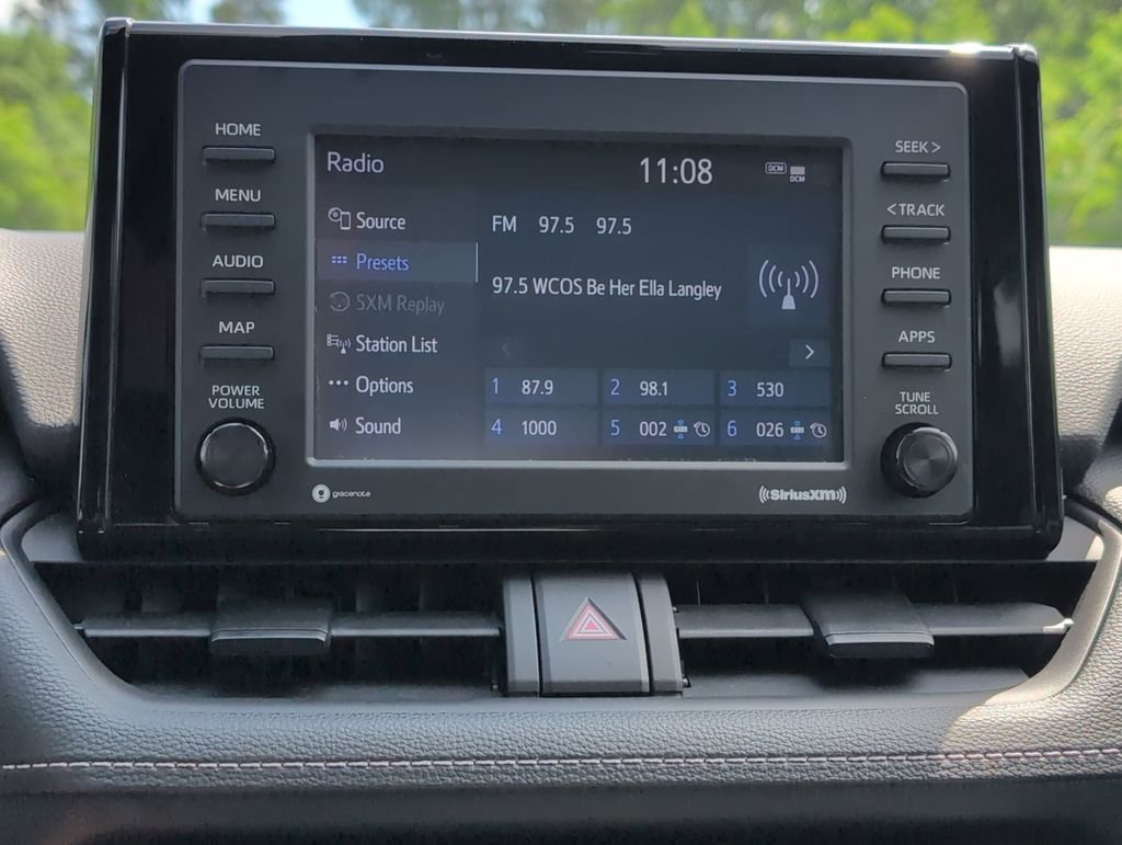 Used 2022 Toyota RAV4 XLE FWD image 18