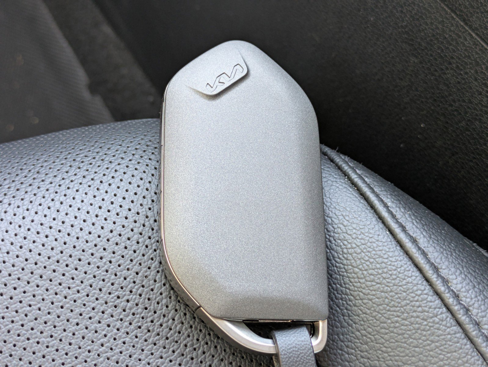 Certified 2026 Kia Sportage EX w/ EX Panorama Roof Package FWD image 31