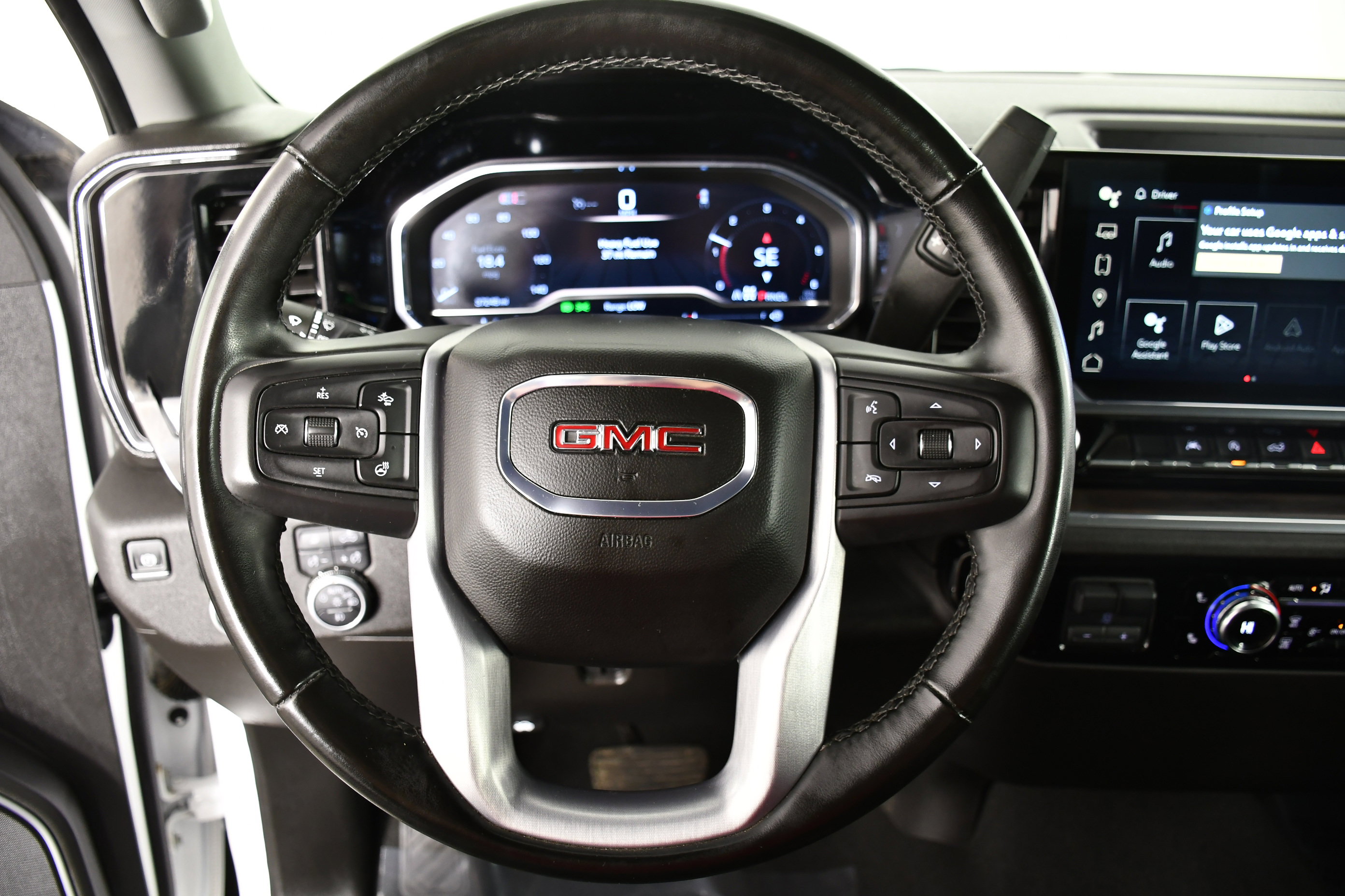 Used 2025 GMC Sierra 1500 SLT image 13