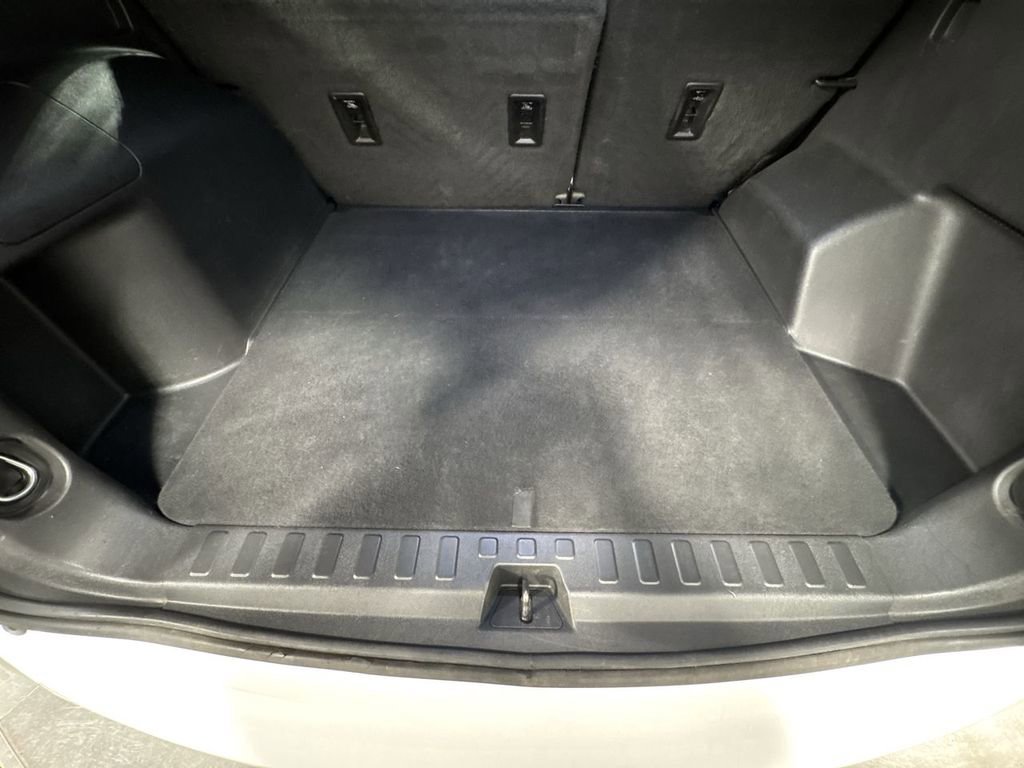 Used 2019 Chevrolet Equinox LS image 30