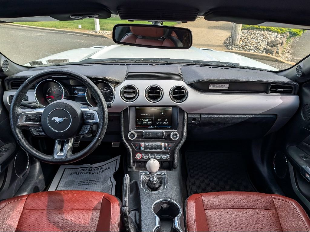 Used 2015 Ford Mustang GT Premium RWD image 23