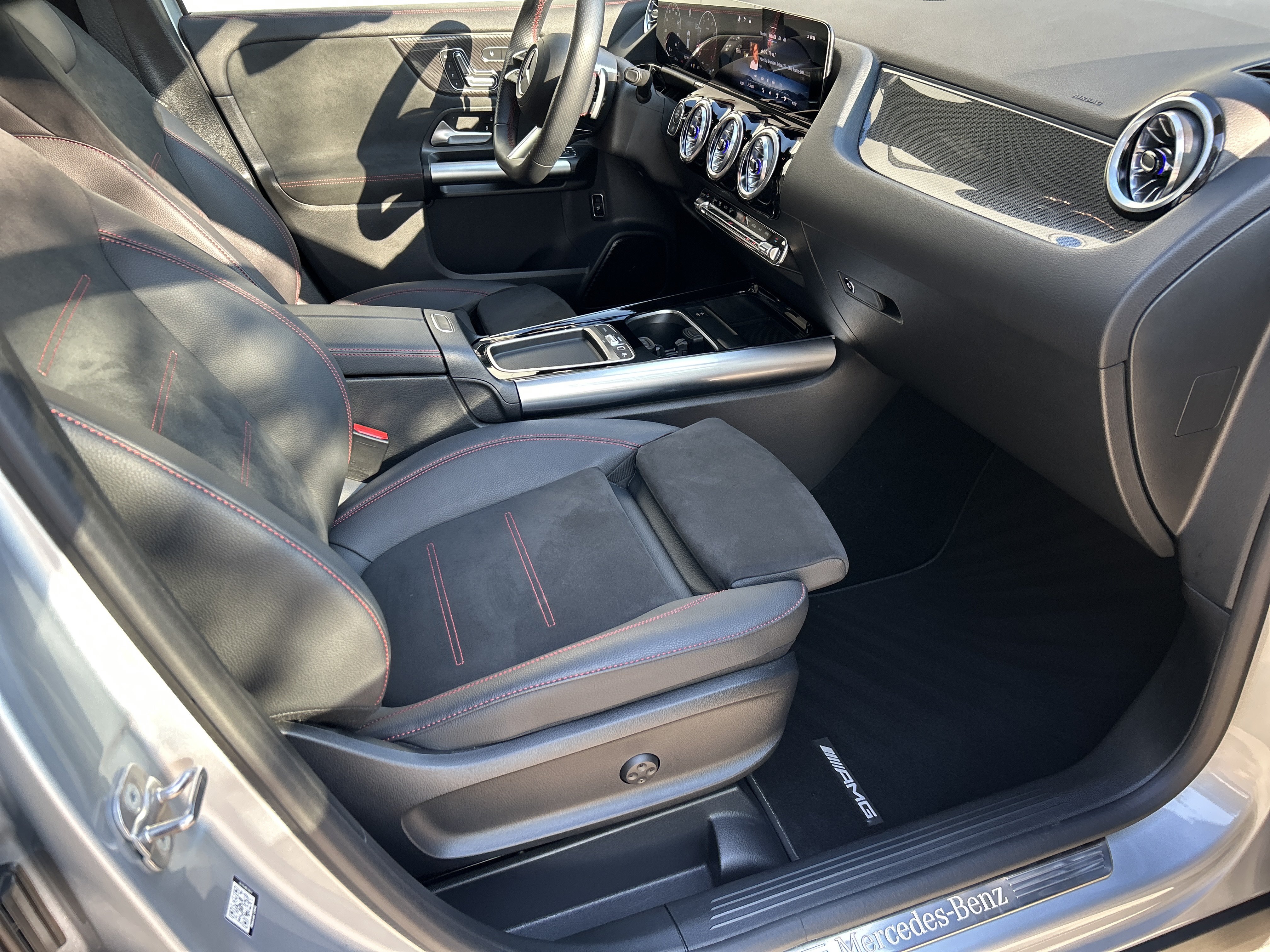 Certified 2025 Mercedes-Benz GLA 250 image 49