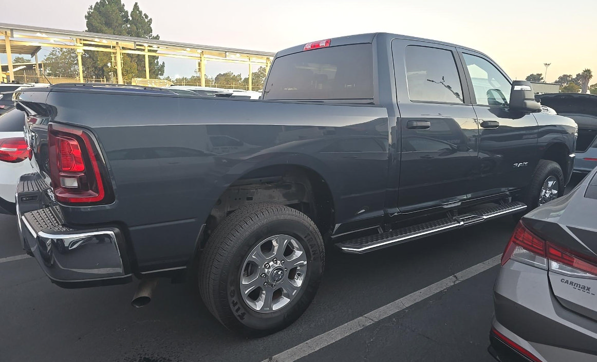 Used 2025 RAM 2500 Big Horn AWD/4WD image 4