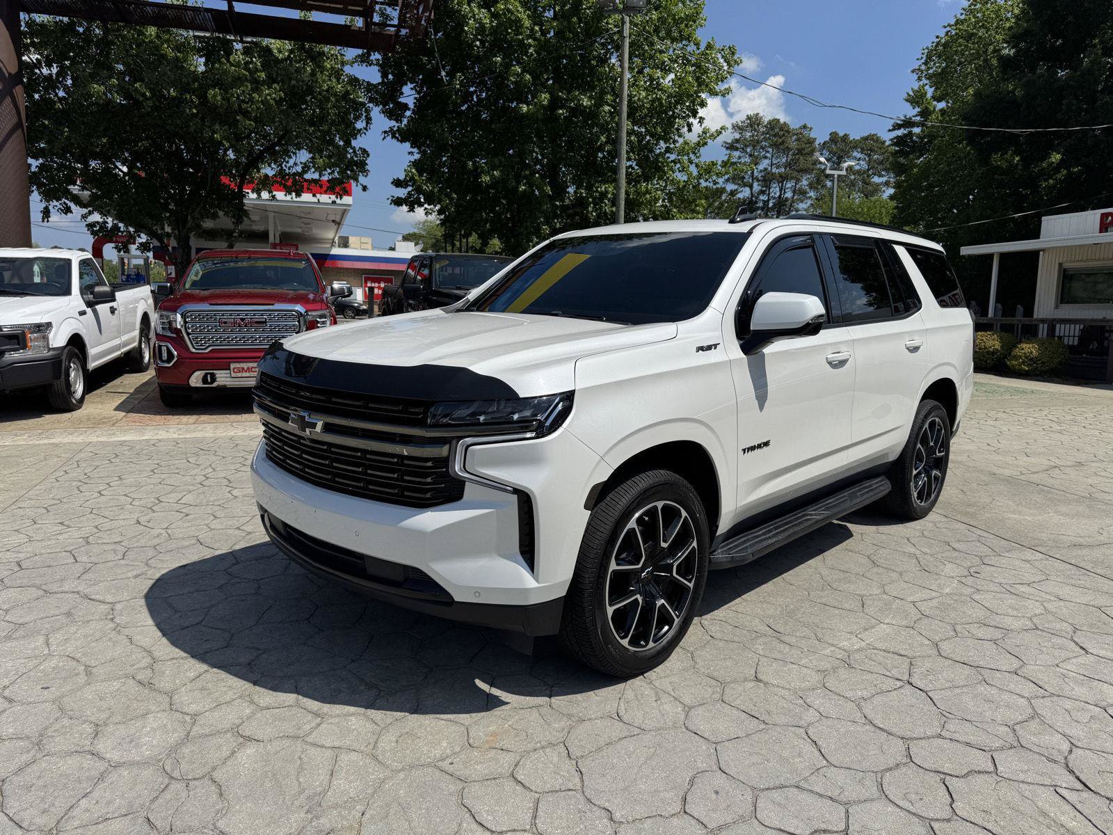 Used 2021 Chevrolet Tahoe RST w/ Luxury Package RWD image 12