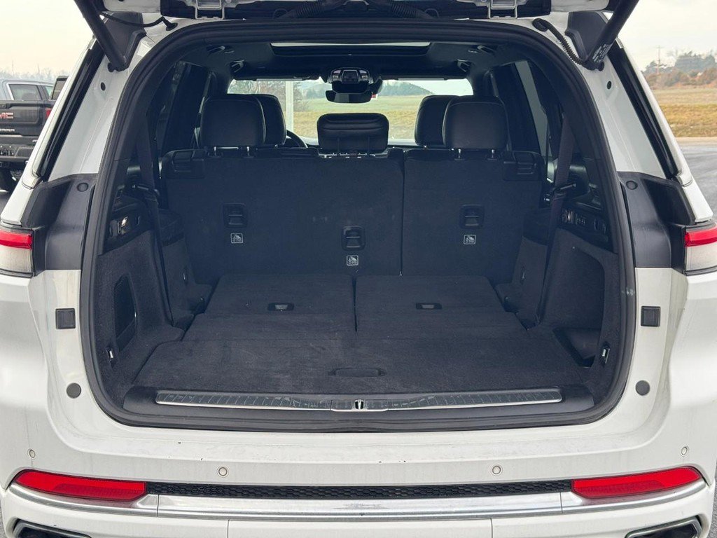 Used 2022 Jeep Grand Cherokee L Overland image 5