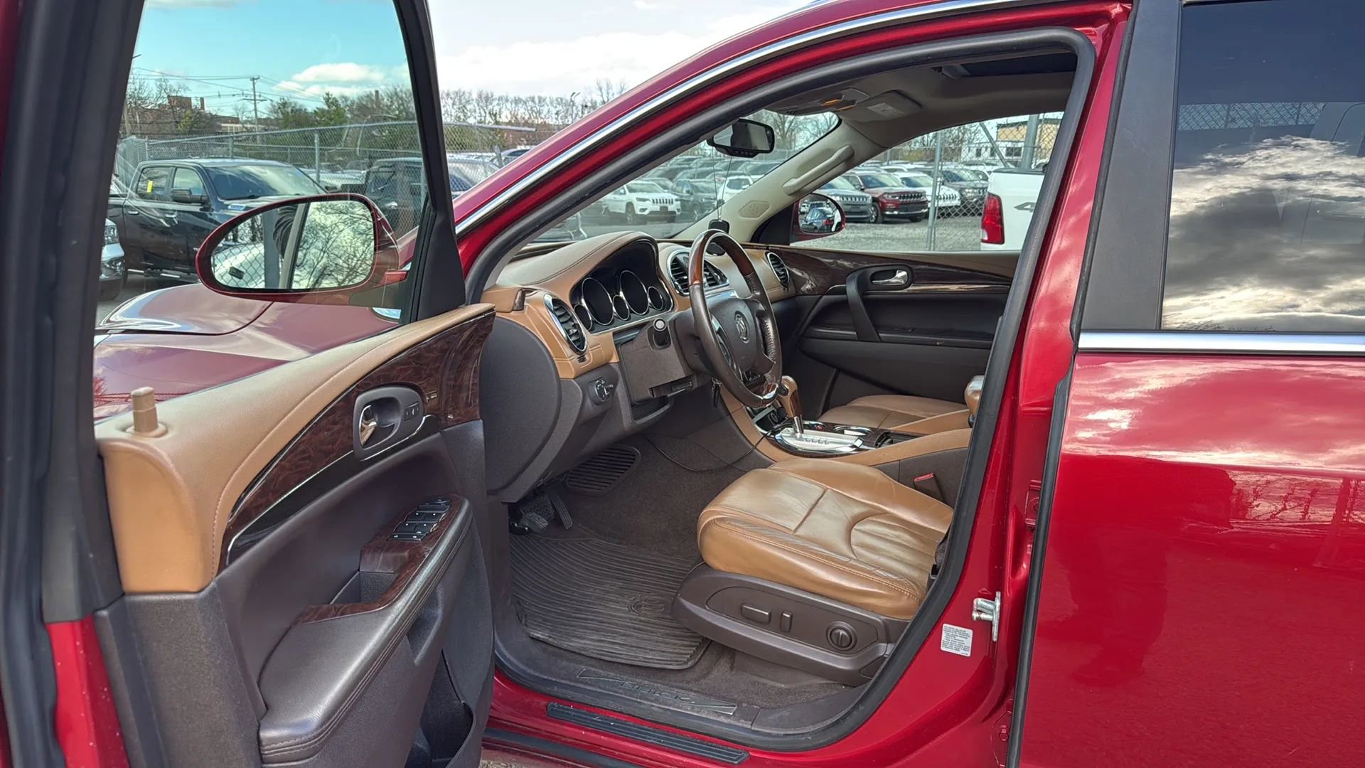 Used 2013 Buick Enclave Leather image 22