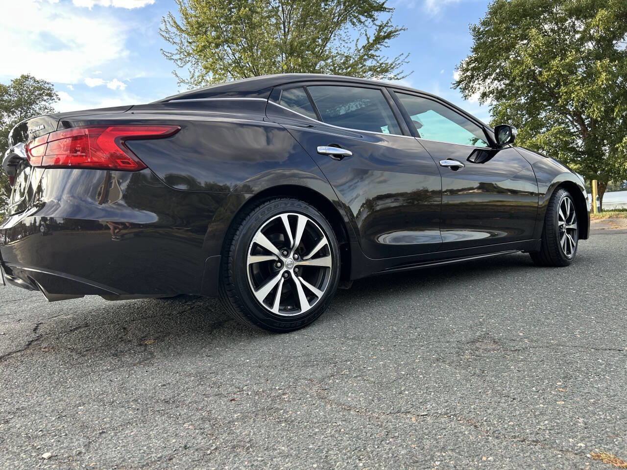 Used 2017 Nissan Maxima Platinum image 12