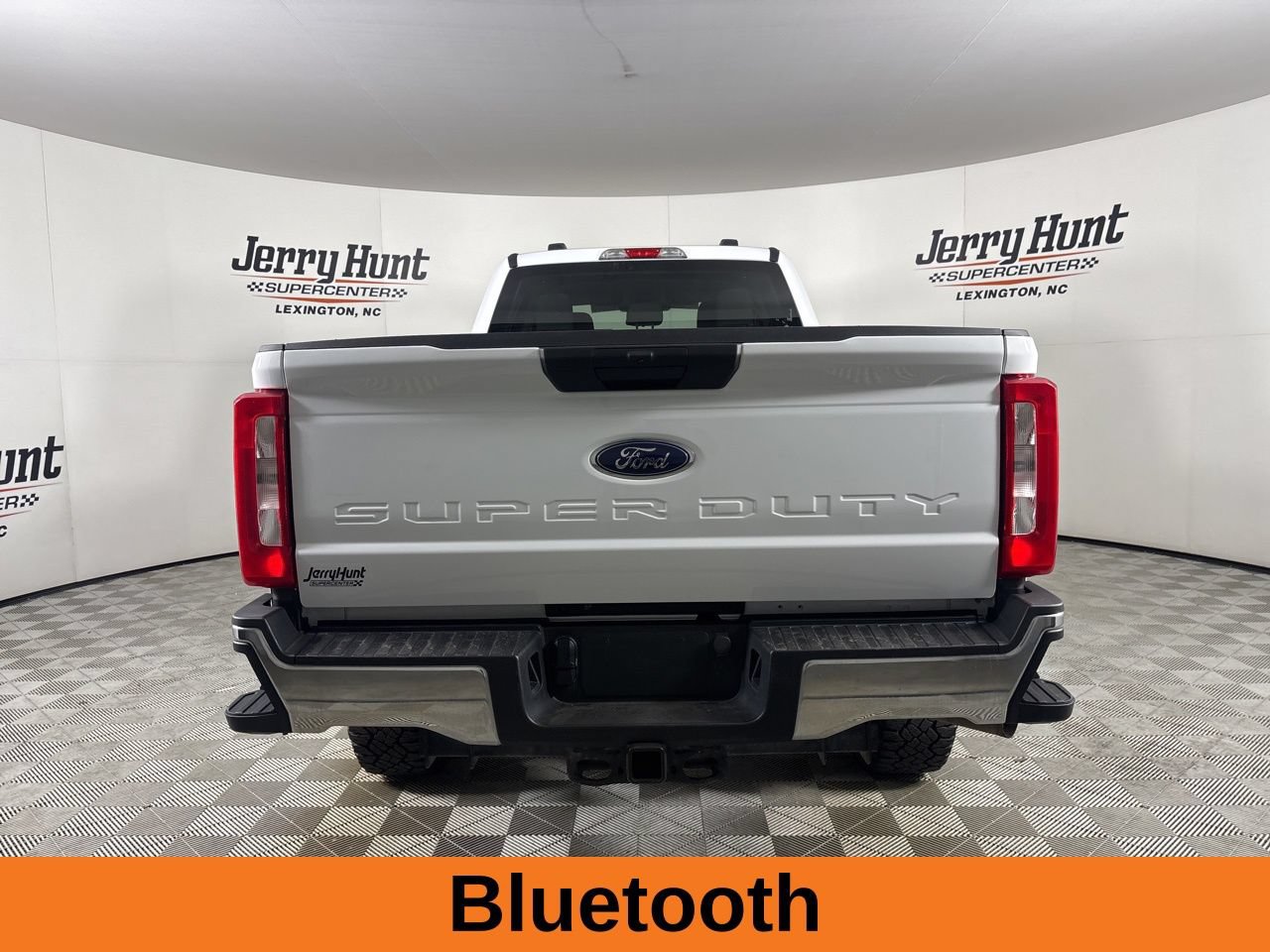Used 2024 Ford F350 XLT w/ FX4 Off-Road Package AWD/4WD image 6