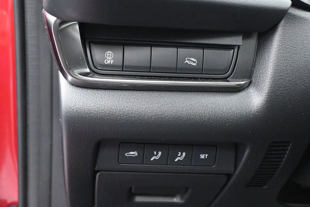 Used 2023 MAZDA CX-30 AWD 2.5 S w/ Premium Package image 17