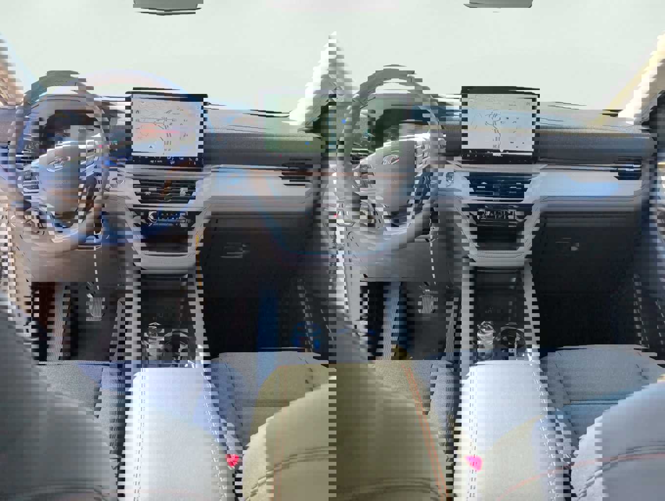 New 2026 Ford Explorer Active image 5