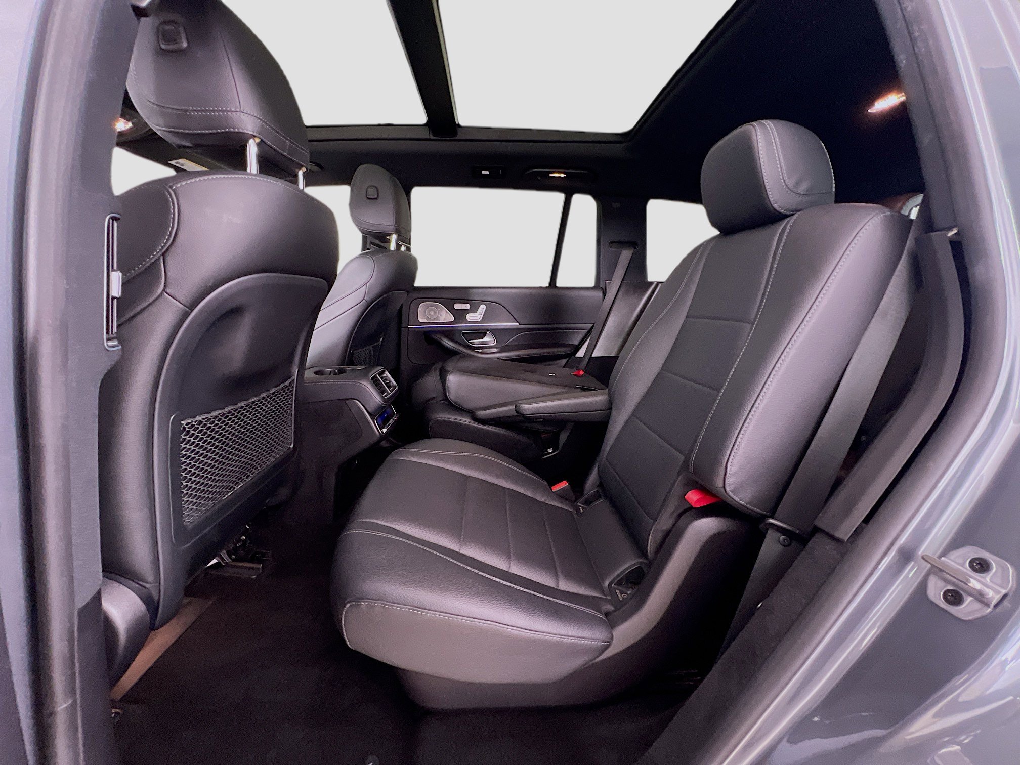 Used 2021 Mercedes-Benz GLS 450 4MATIC image 26