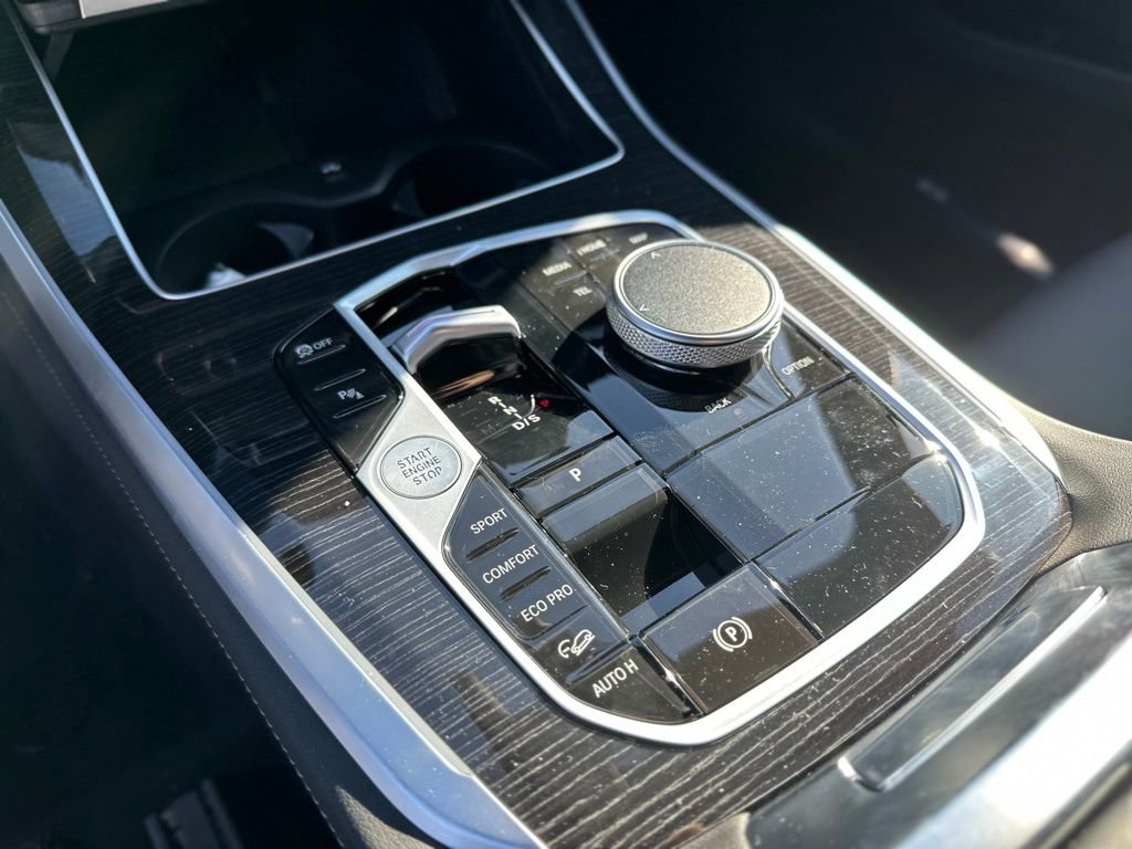 New 2026 BMW X5 xDrive40i w/ M Sport Package AWD/4WD image 35