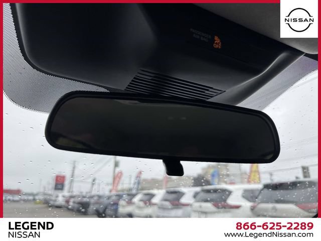 Certified 2025 Nissan Kicks SV AWD/4WD image 30