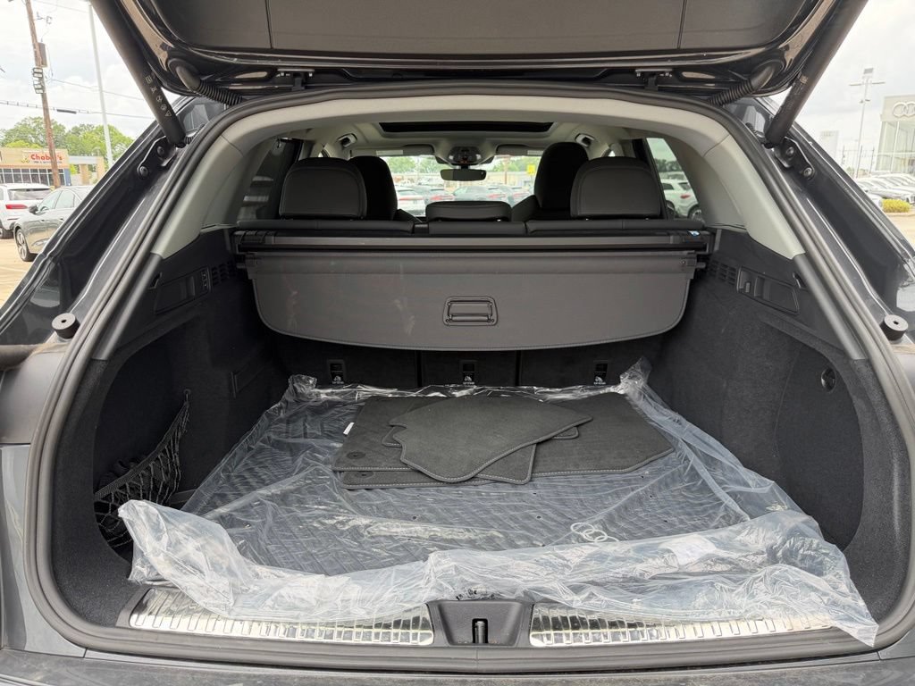 Certified 2025 Audi Q5 Prestige AWD/4WD image 21
