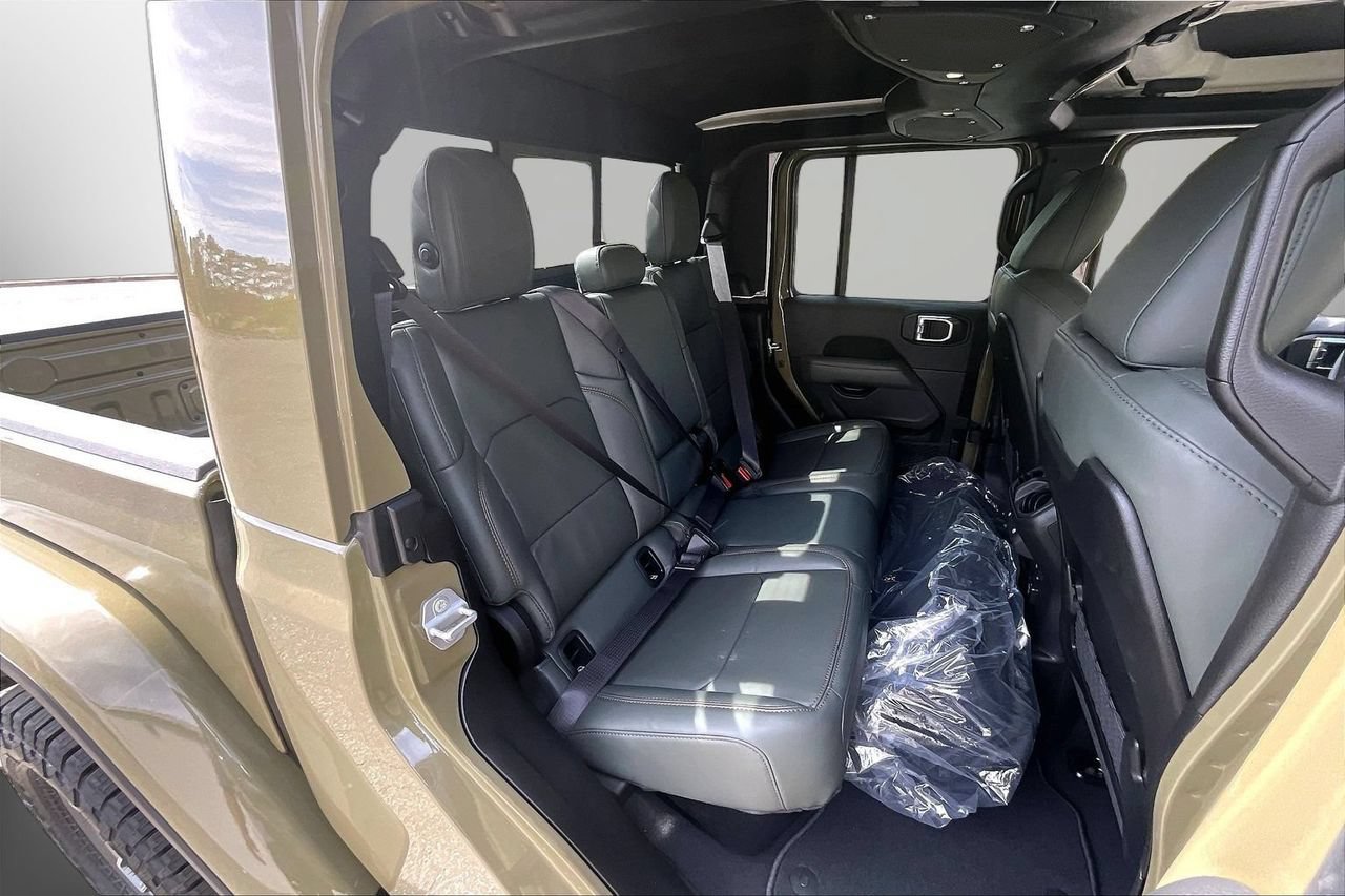 New 2026 Jeep Gladiator Mojave AWD/4WD image 19