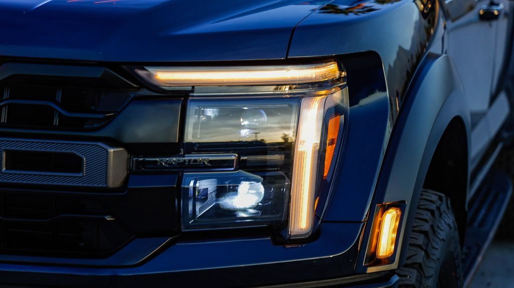 Used 2025 Ford F150 Raptor image 5