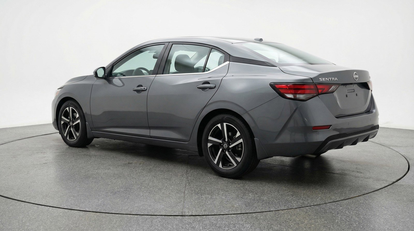 Used 2025 Nissan Sentra SV image 6