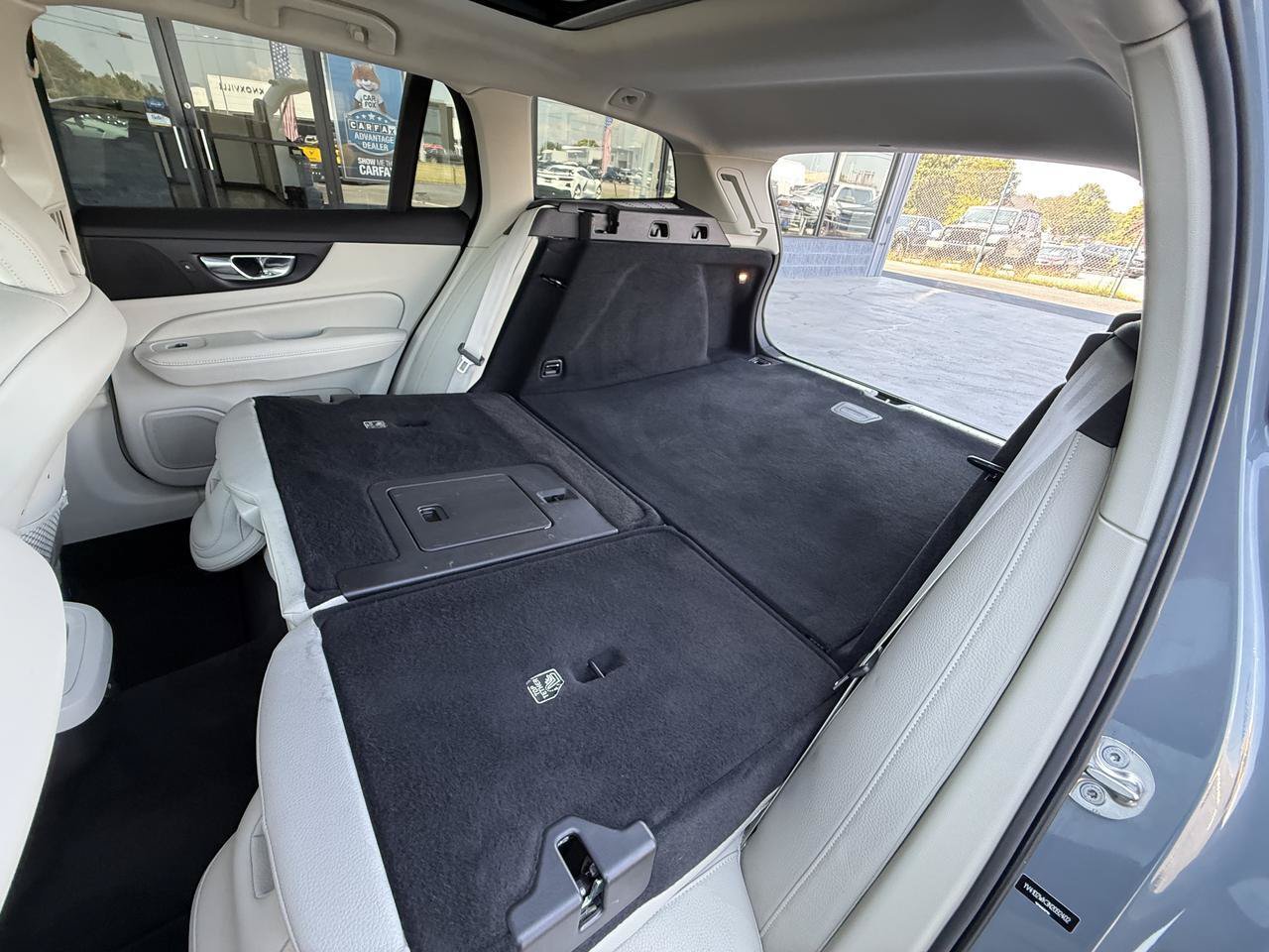 Used 2022 Volvo V60 T5 Cross Country AWD/4WD image 46