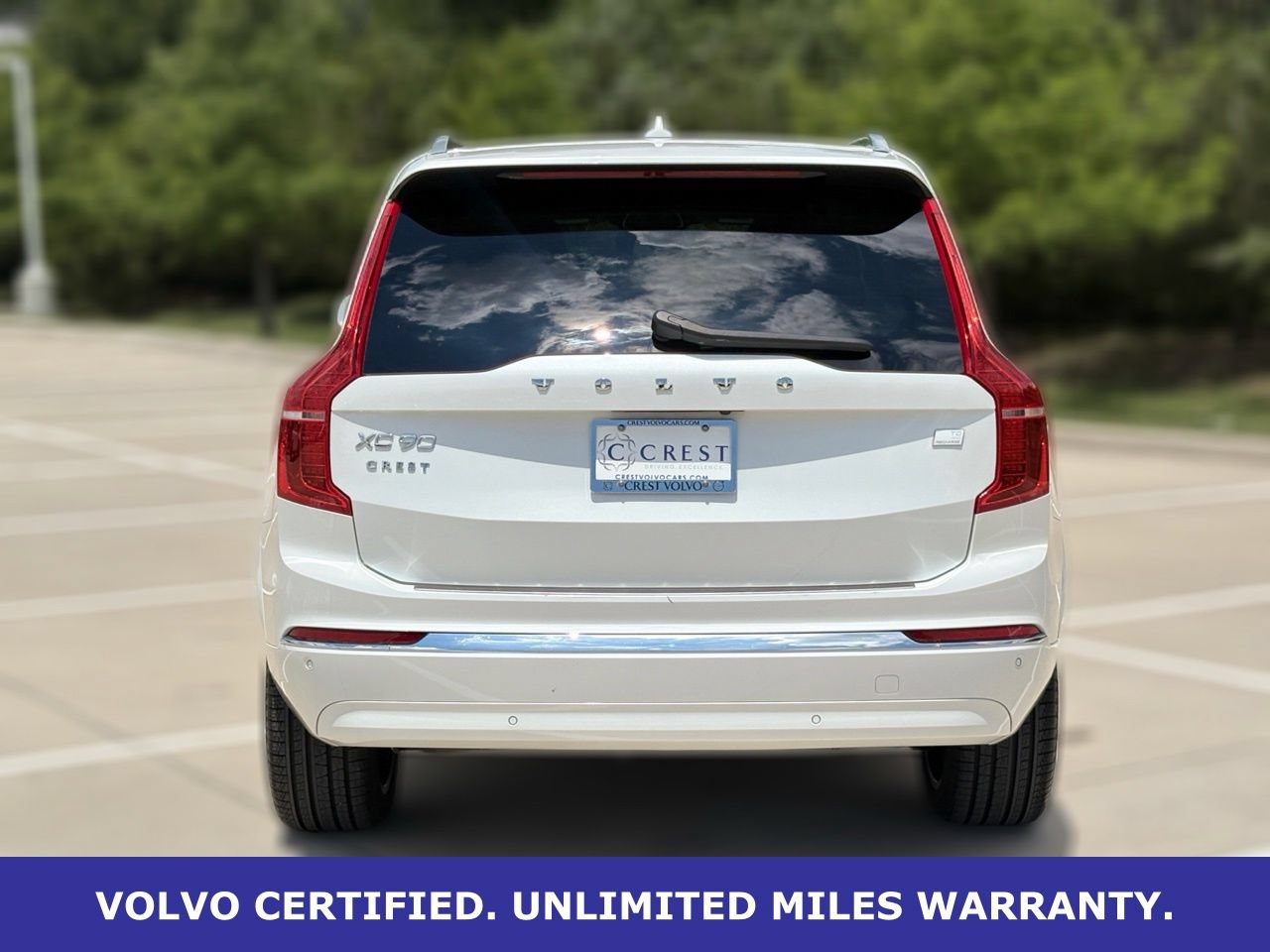 Certified 2024 Volvo XC90 T8 Ultimate w/ Lounge Package AWD/4WD image 6