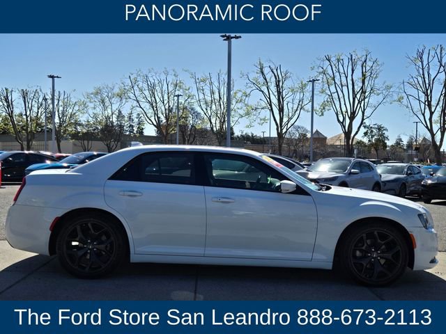 Used 2022 Chrysler 300 S image 8