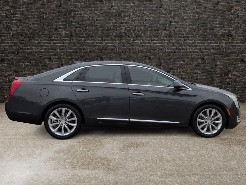 Used 2017 Cadillac XTS Luxury FWD image 3