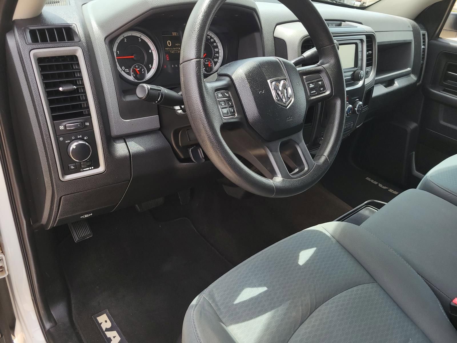 Used 2013 RAM 2500 Tradesman w/ Chrome Appearance Group RWD image 23