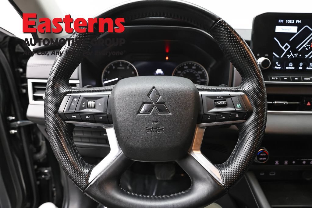 Used 2024 Mitsubishi Outlander SE AWD/4WD image 10