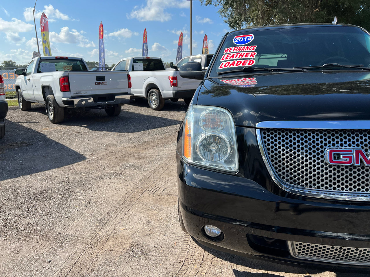 Used 2014 GMC Yukon XL Denali image 9