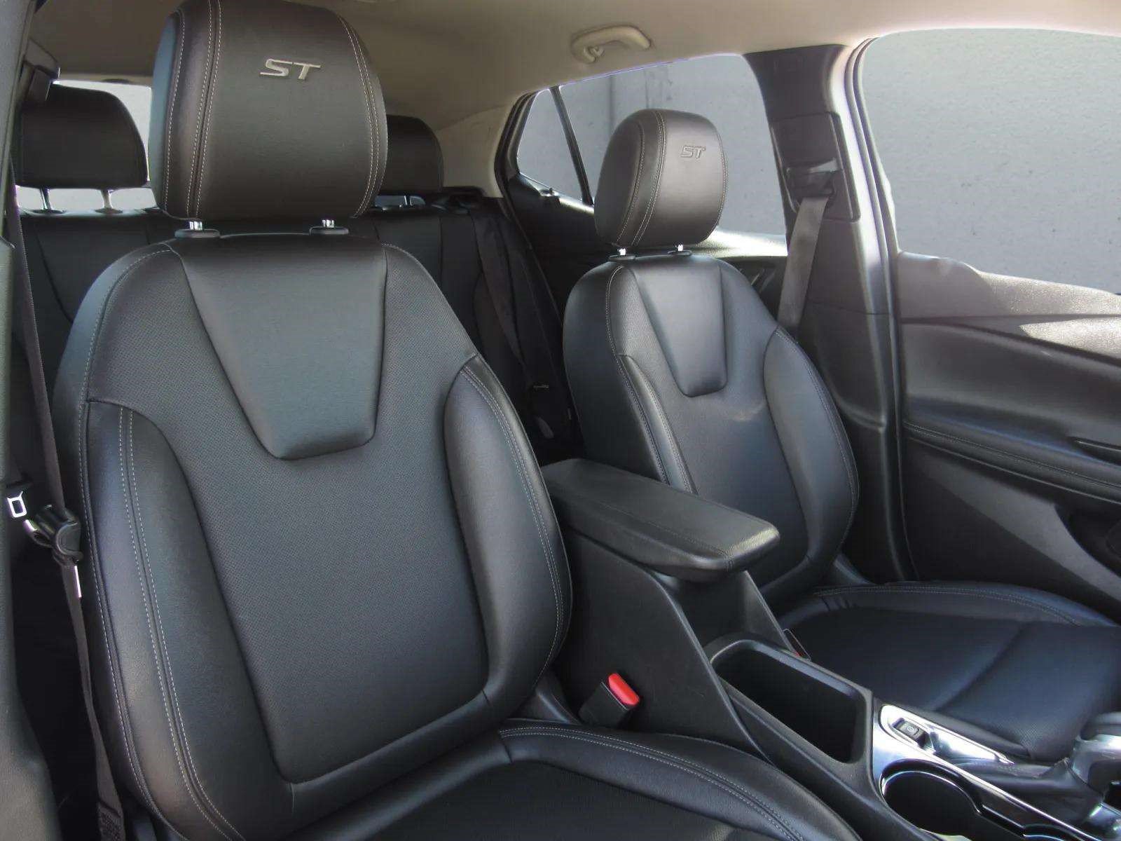 Used 2024 Buick Encore GX Sport Touring FWD image 10