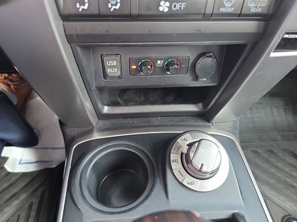 Used 2016 Toyota 4Runner Limited image 27