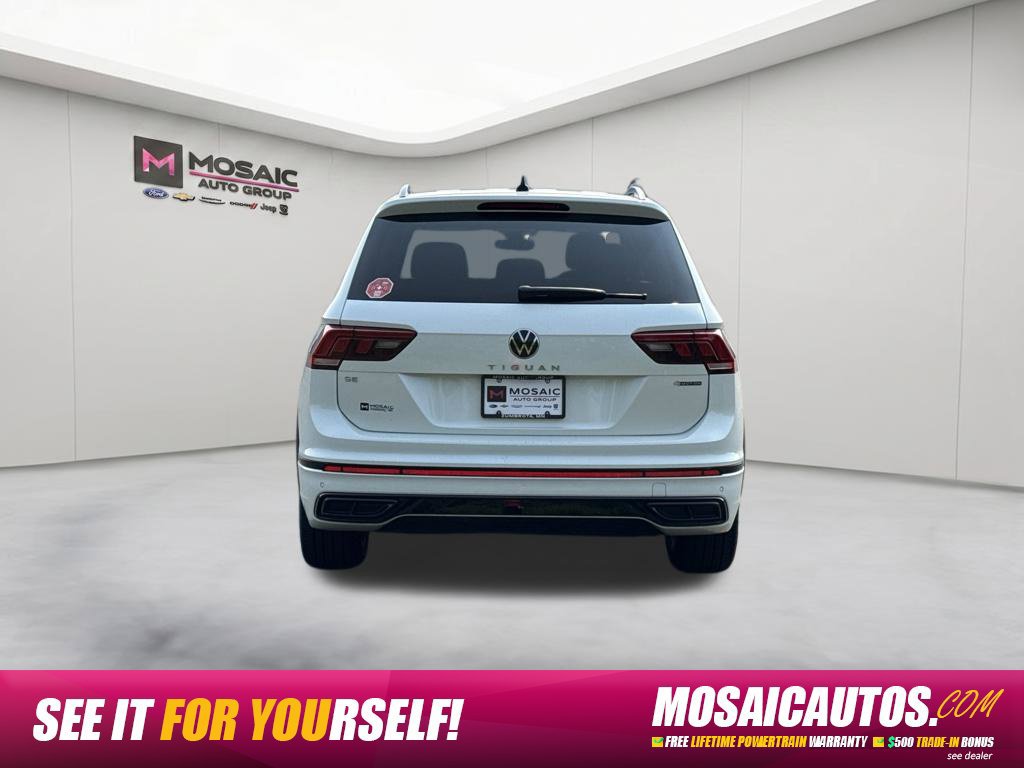 Used 2023 Volkswagen Tiguan SE R-Line AWD/4WD image 6