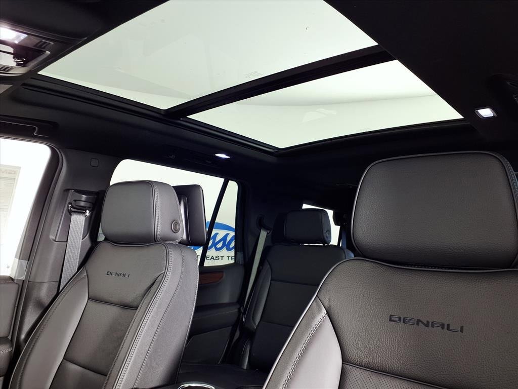 New 2026 GMC Yukon Denali image 7
