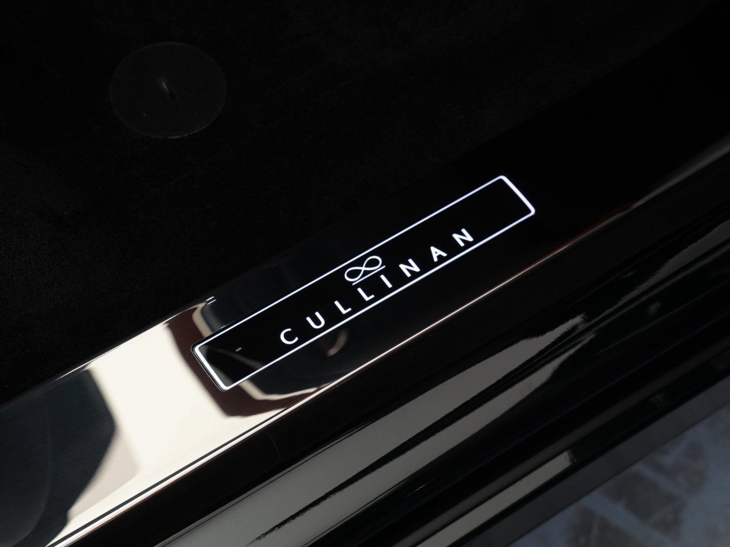 New 2027 Rolls-Royce Cullinan Black Badge AWD/4WD image 41