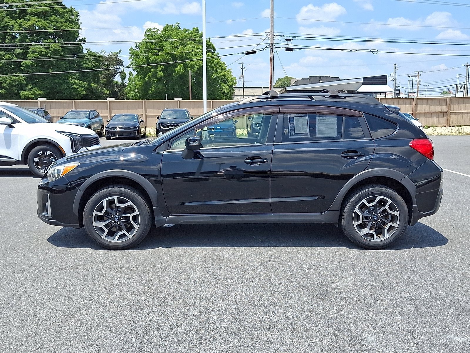 Used 2017 Subaru Crosstrek 2.0i Limited AWD/4WD image 8