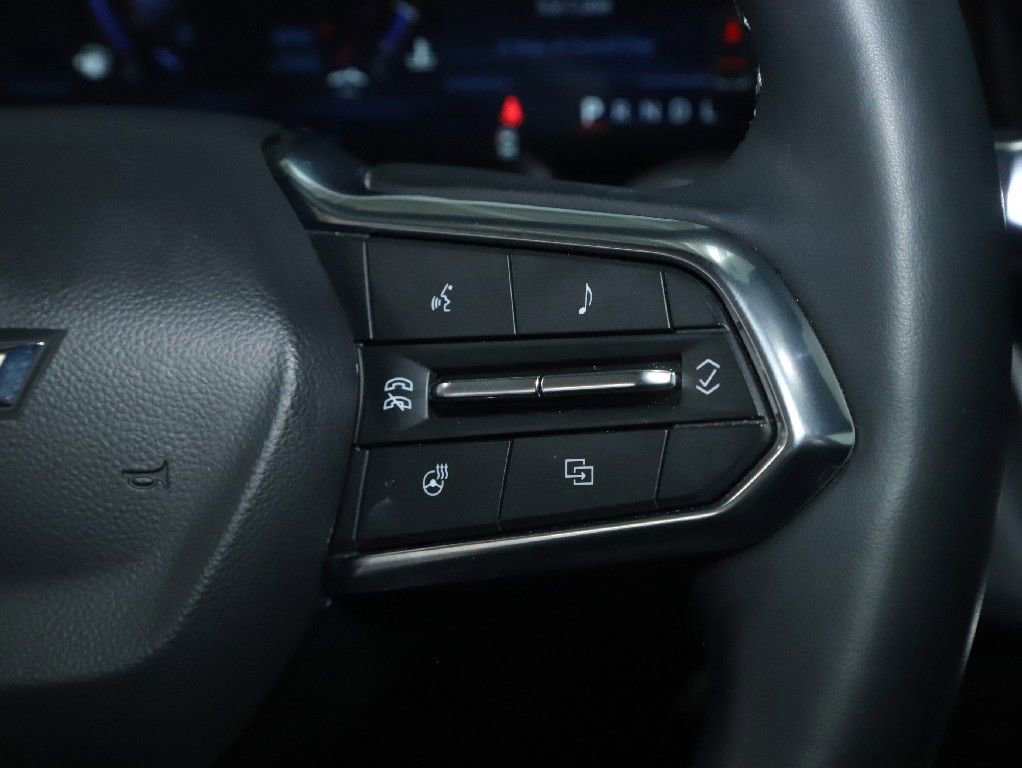 Used 2025 Chevrolet Equinox LT FWD image 22