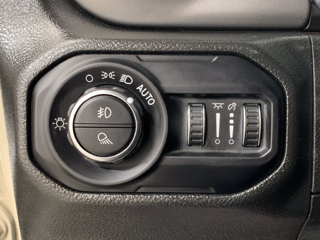 Used 2022 Jeep Gladiator Sport AWD/4WD image 22