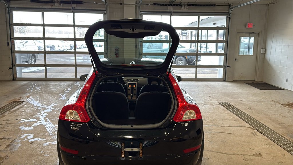 Used 2011 Volvo C30 T5 w/ Preferred Pkg image 14