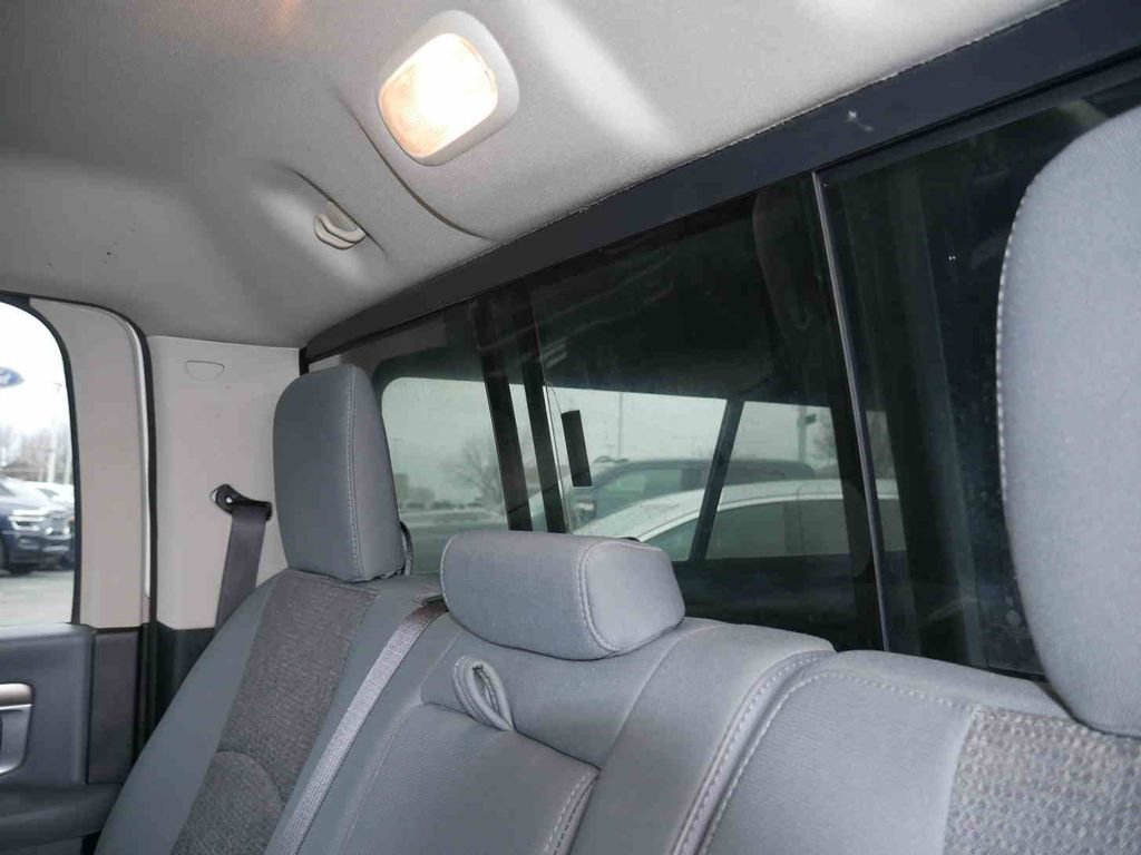 Used 2018 RAM 1500 SLT image 18