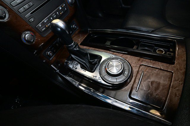 Used 2012 INFINITI QX56 4WD w/ Deluxe Touring Pkg image 31