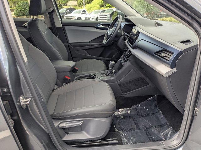 Used 2023 Volkswagen Taos SE FWD image 18