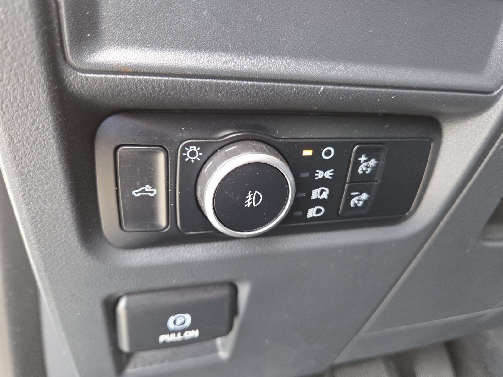 Used 2024 Ford F150 STX RWD image 10