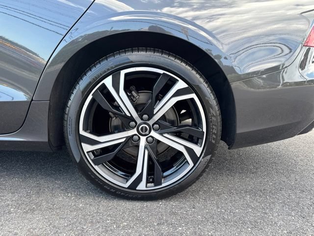Used 2024 Volvo S60 B5 Core w/ Climate Package FWD image 9