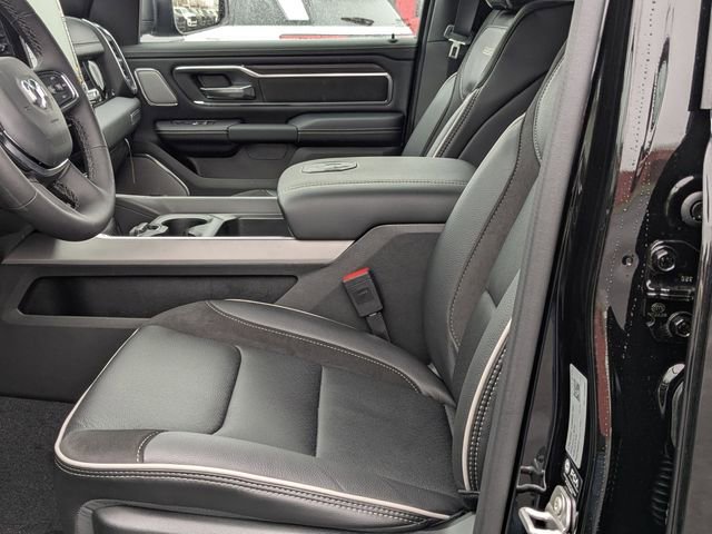 New 2026 RAM 1500 Laramie AWD/4WD image 15