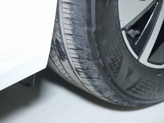 Certified 2025 Volkswagen Jetta S image 34