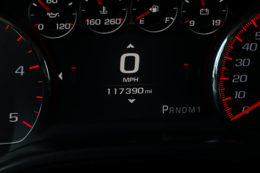 Used 2015 GMC Sierra 2500 Denali w/ Duramax Plus Package AWD/4WD image 28