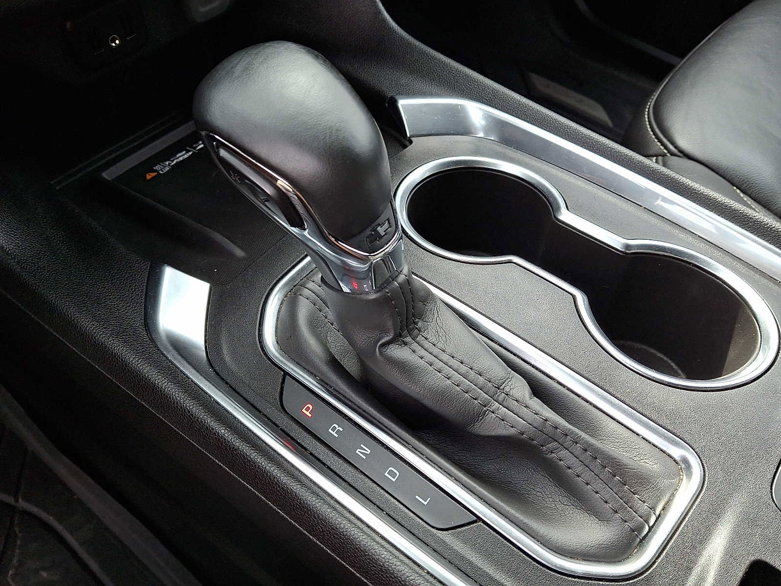 Used 2023 Chevrolet Traverse LT image 15