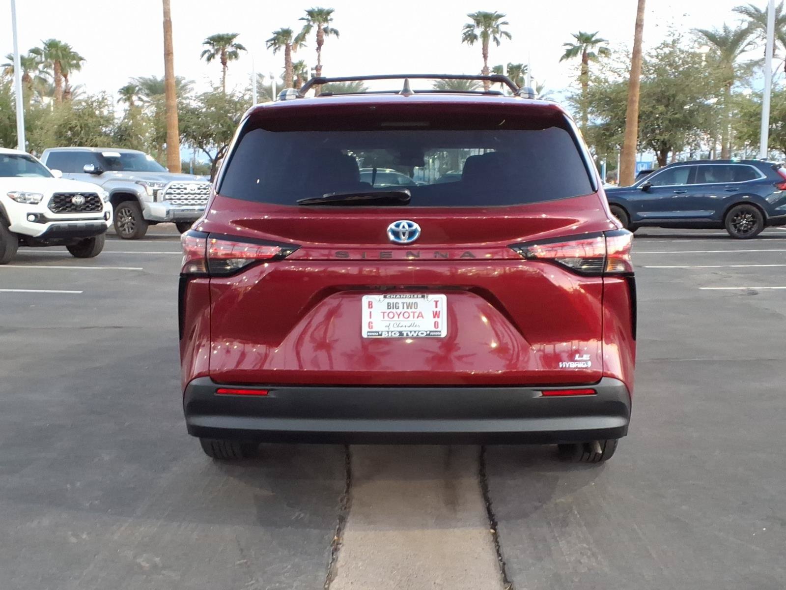 Used 2021 Toyota Sienna LE FWD image 5