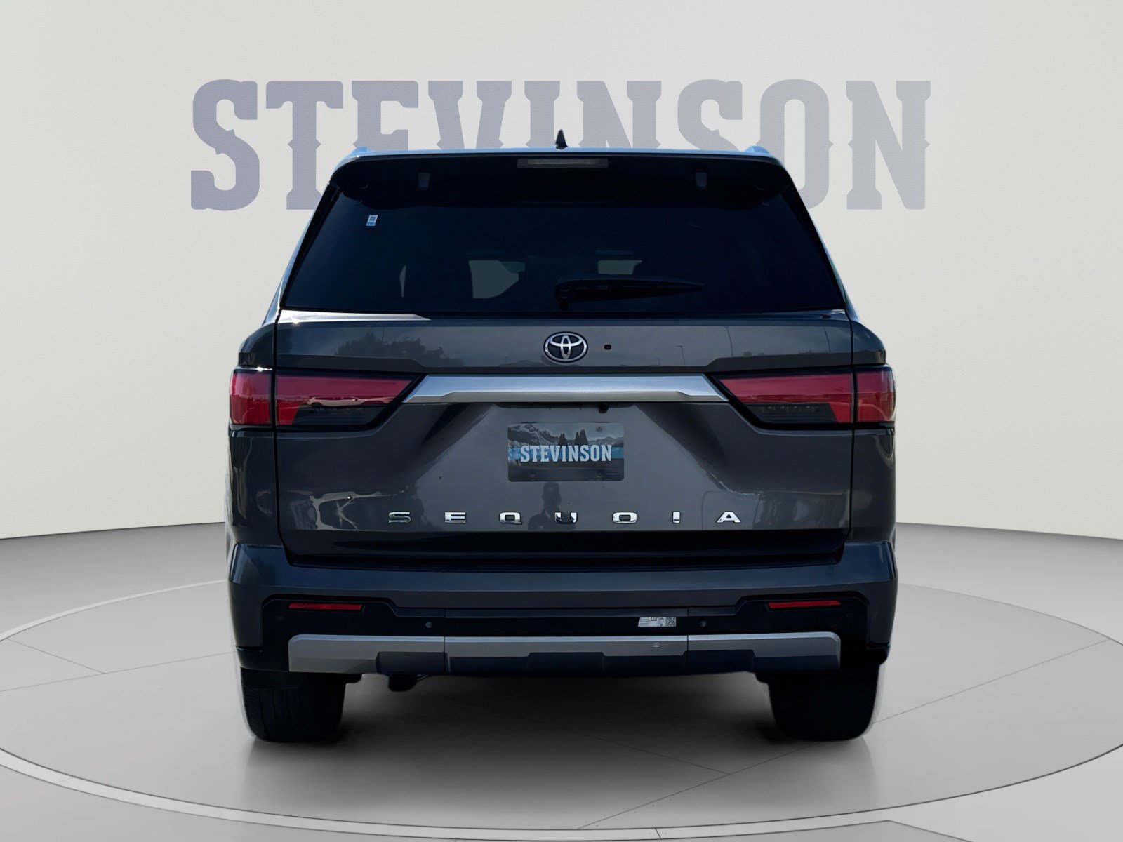 Used 2024 Toyota Sequoia Capstone AWD/4WD image 4