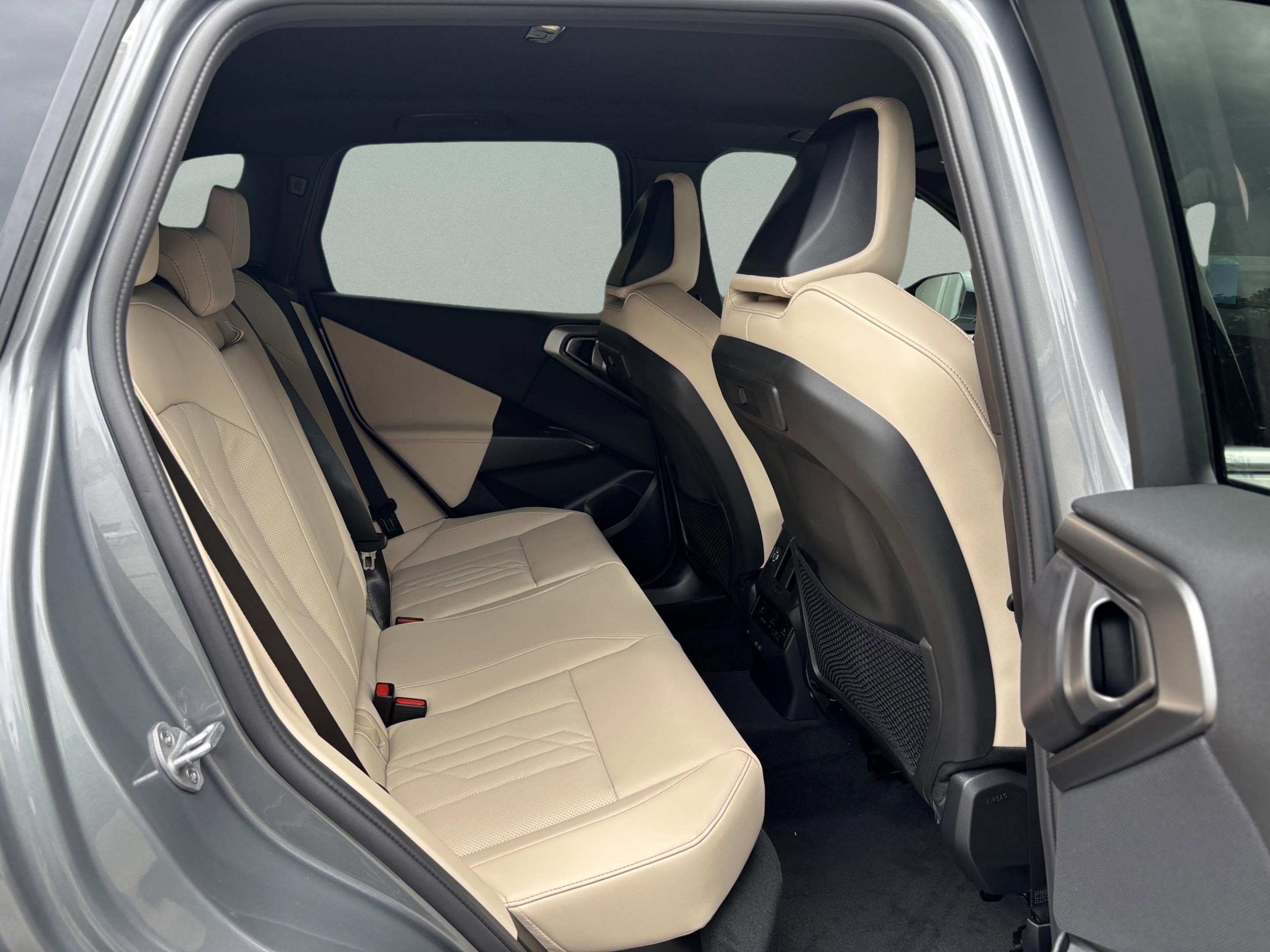 Used 2026 BMW X3 xDrive30 w/ Convenience Package image 30